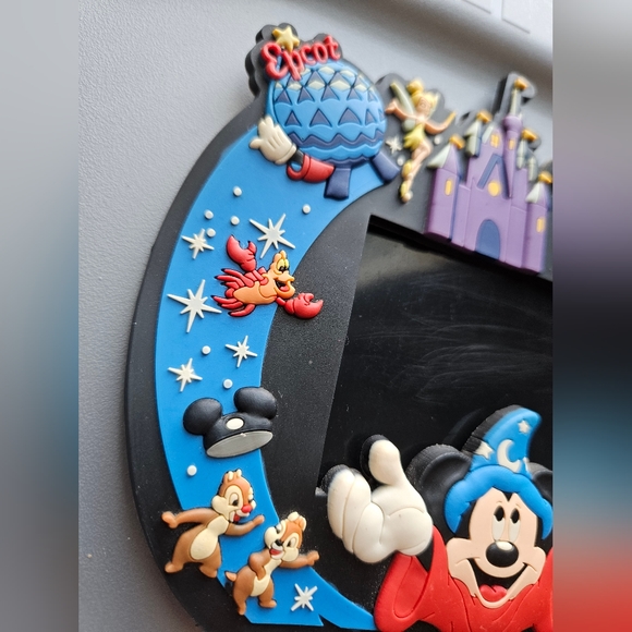 Walt Disney World Vintage Magic Kingdom Epcot Mickey Wizard Picture Frame Magnet - Picture 2 of 9